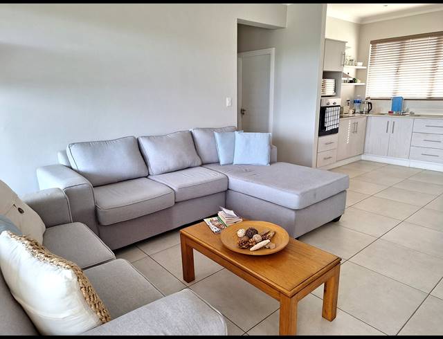 2 BEDROOM SIMPLEX FOR SALE IN KINDLEWOOD ESTATE